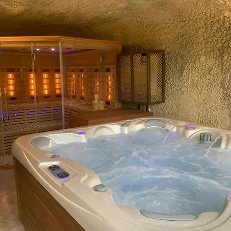 Sirocave Barlang Szobak Гостевой дом