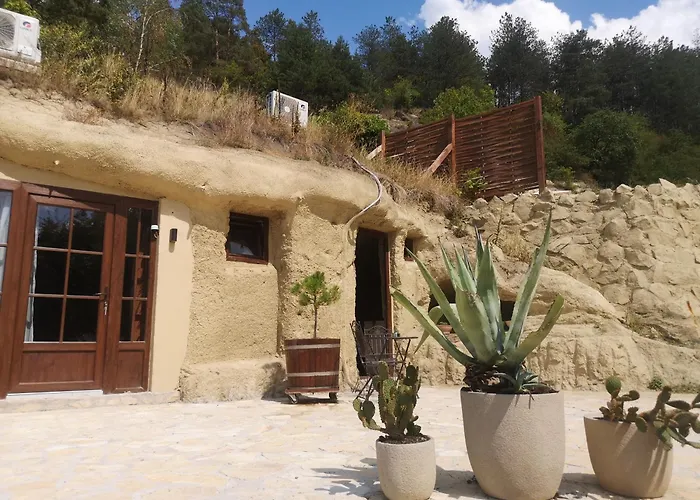 Sirocave Barlang Szobak Pensiune 3*