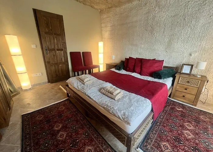 Konukevi Sirocave Barlang Szobak 3*